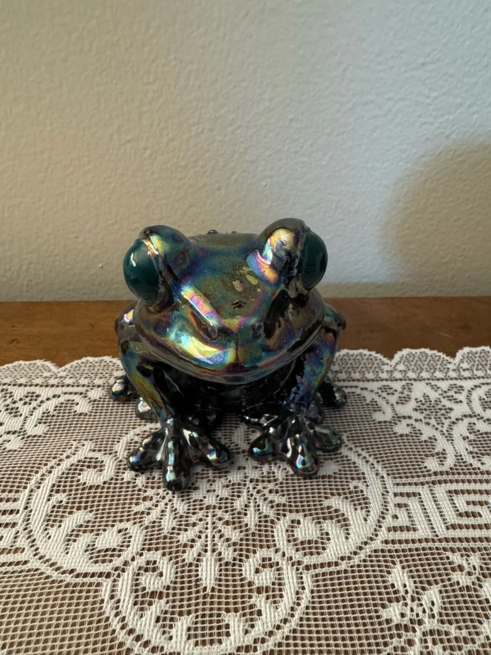 PartyLite Iridescent Rainbow Frog Tea Light Holder with Teal Eyes - Picture 2 of 5